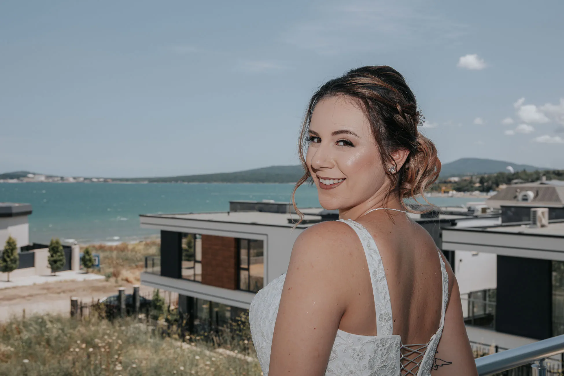 Tsveti & Georgi — by the sea — photograph 13
